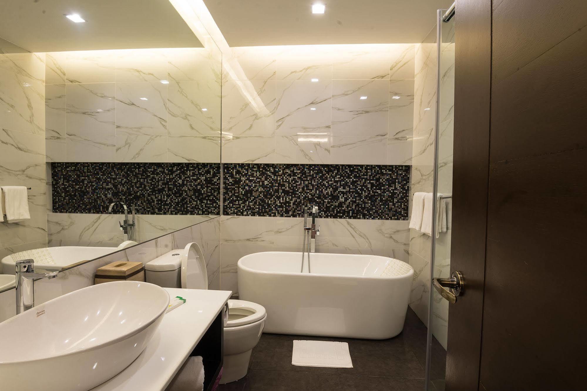 Lenox Hotel Dagupan City Exterior photo